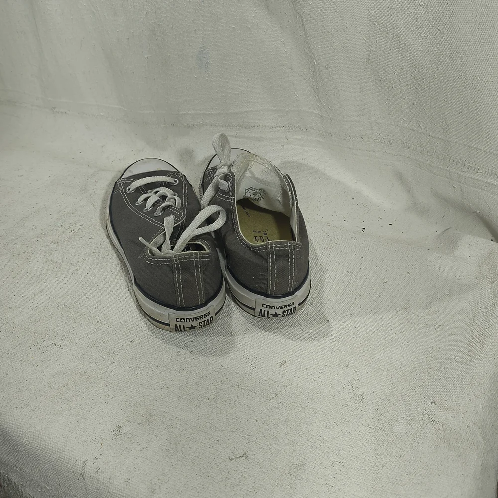 Kids Size 3 Gray Lace Up Sneakers By Converse All Stars